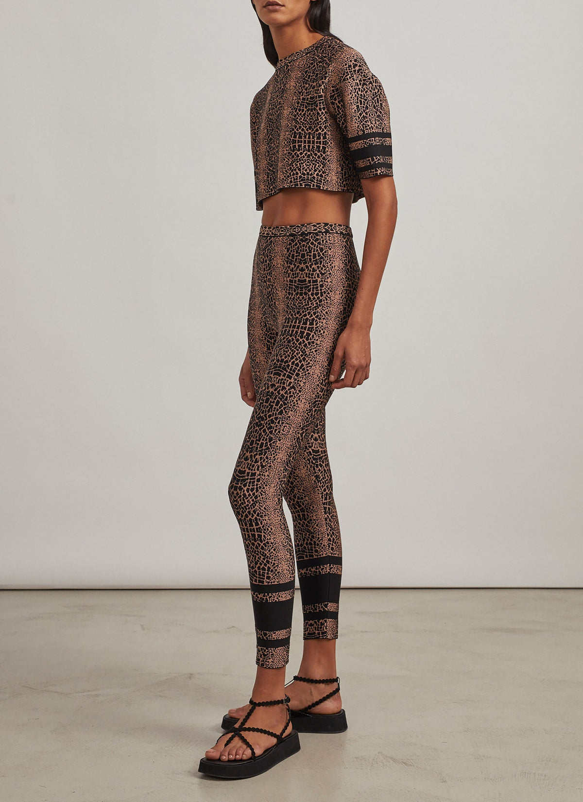 Pull court en maille jacquard animalier - Noir & Chair