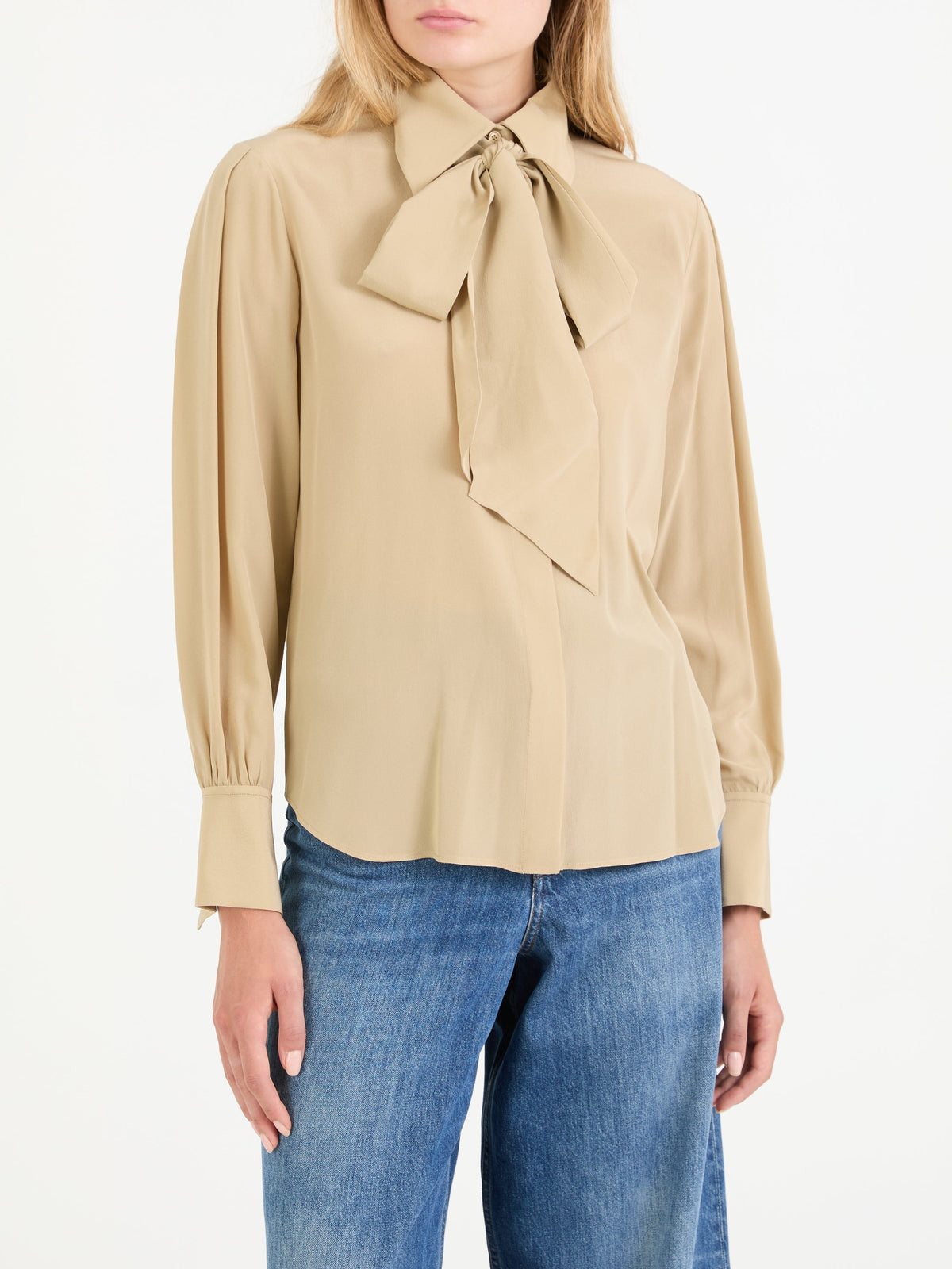 OK PORTE_Blouse col lavalière en soie - Iconic Milk